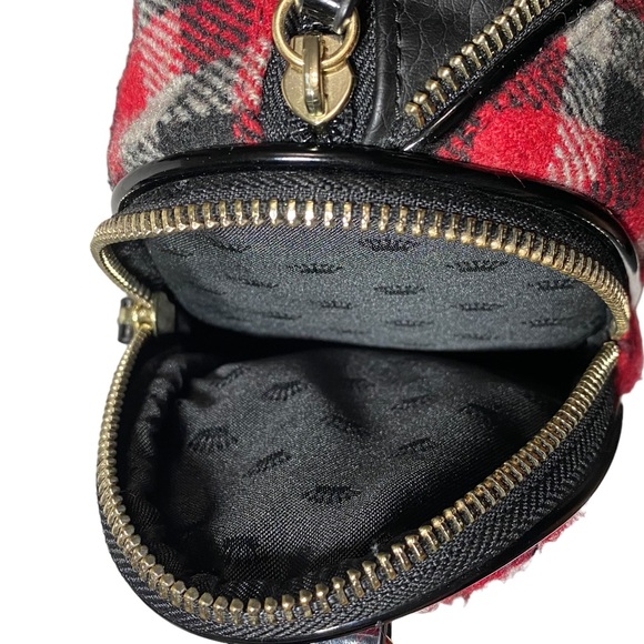Juicy Couture Baguette Gingham Red Black Buffalo Check Plaid Wool Shoulder Bag - Picture 3 of 10